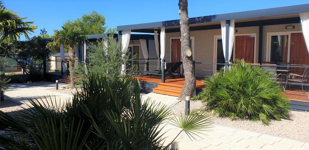 Dalmaris camp - prestige mobile homes Biograd na Moru Exterior foto