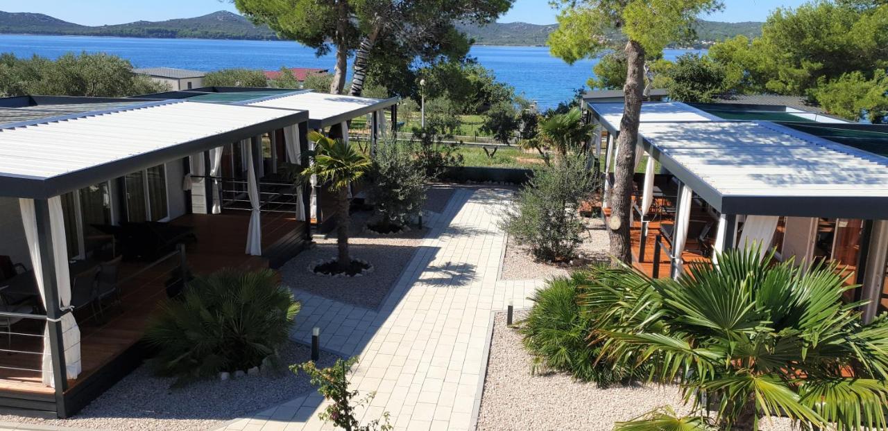 Dalmaris camp - prestige mobile homes Biograd na Moru Exterior foto