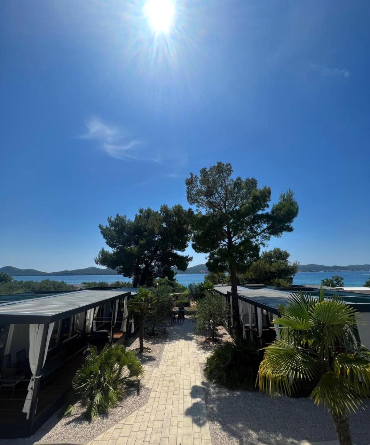 Dalmaris camp - prestige mobile homes Biograd na Moru Exterior foto