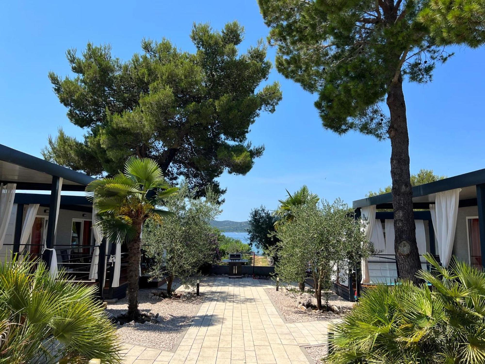 Dalmaris camp - prestige mobile homes Biograd na Moru Exterior foto