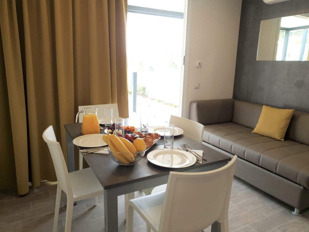 Dalmaris camp - prestige mobile homes Biograd na Moru Exterior foto